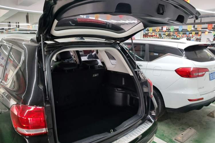 Used Haval H6 2018 Blue Label Sport Edition 1.5T Automatic Two-Wheel Drive Elite Model Trunk