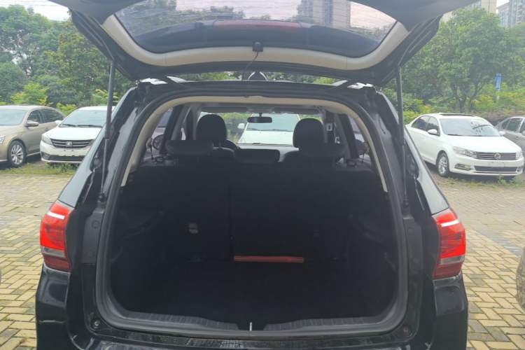 Used Haval H6 2018 Red-Label Sport Edition 1.5T Automatic Two-Wheel Drive Elite Model Trunk