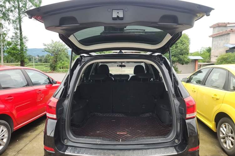 Used Haval H6 2018 Blue Label Sport Edition 1.5T Automatic Two-Wheel Drive Elite Model Trunk