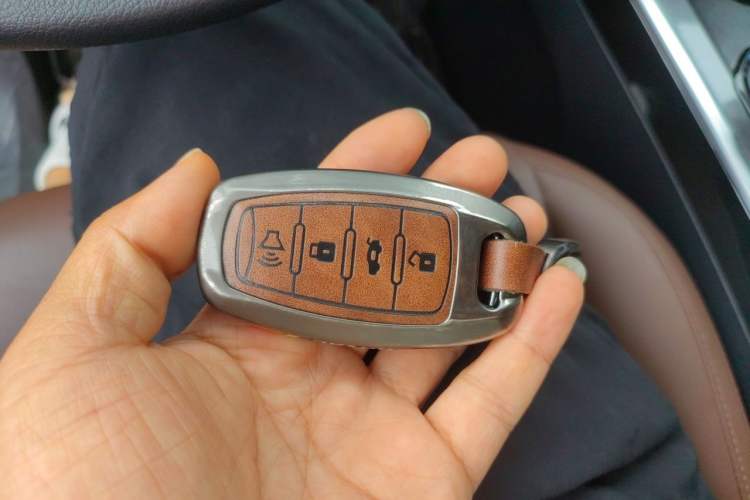 Used Haval H6 2018 Red-Label 1.5T Automatic Luxury Model Vehicle Key
