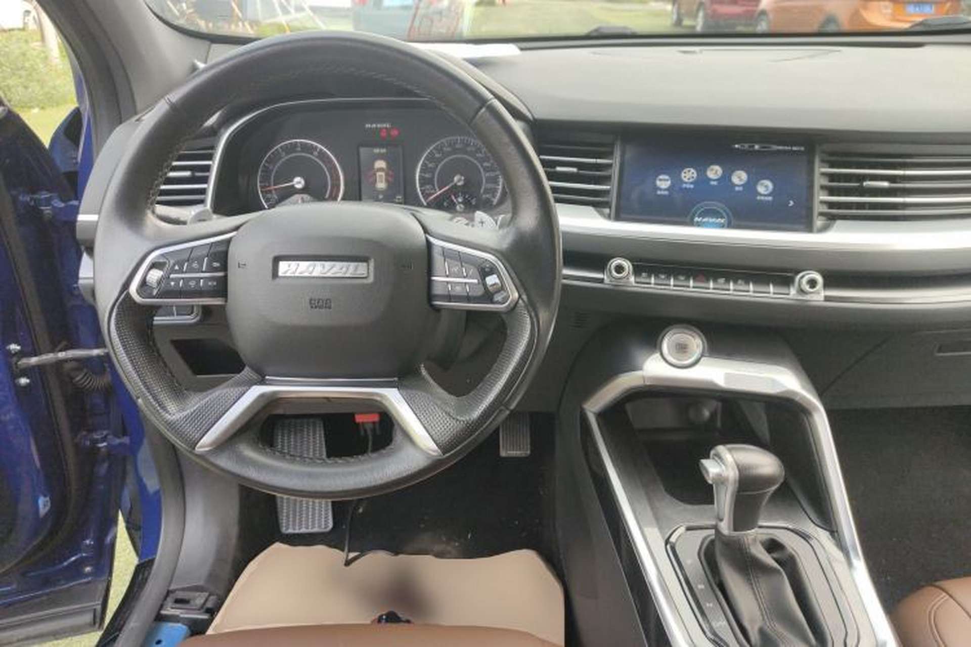 Used Haval H6 2018 Red-Label 2.0T Automatic Luxury Model Center Console
