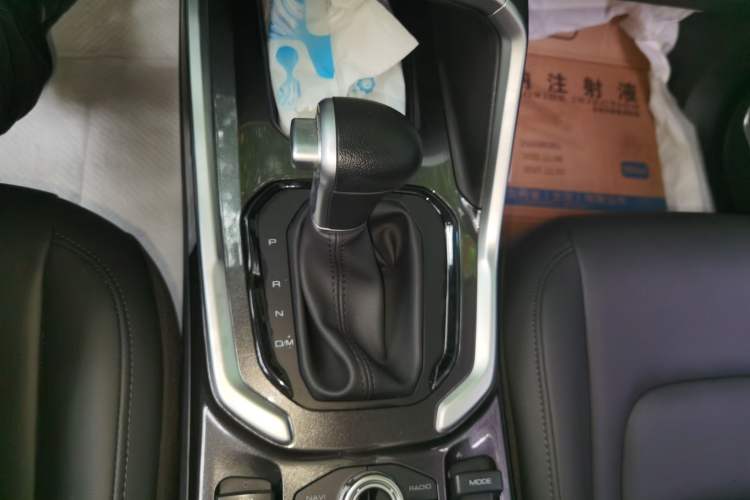 Used Haval H6 2018 Red-Label 1.5T Automatic Luxury Model Gear Lever