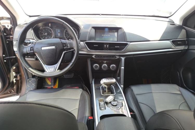 Used Haval H6 2018 Red-Label Sport Edition 1.5T Automatic Two-Wheel Drive Elite Model Center Console