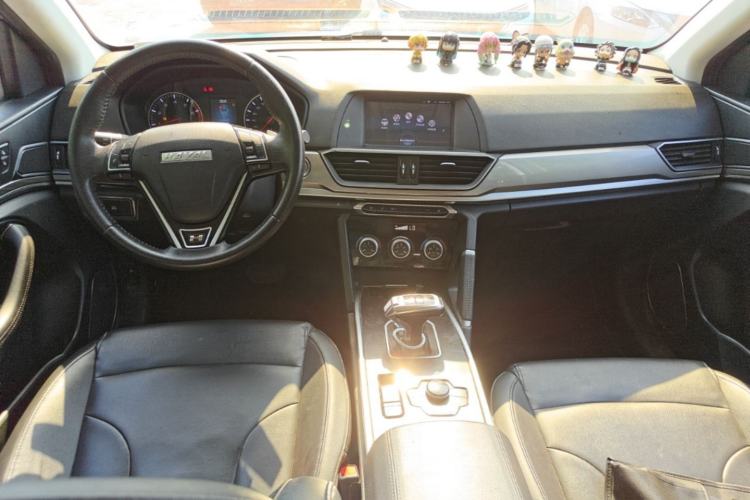 Used Haval H6 2018 Red-Label Sport Edition 1.5T Automatic Two-Wheel Drive Elite Model Center Console