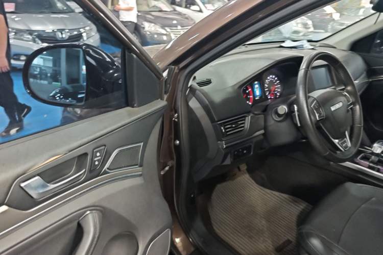 Used Haval H6 2018 Red-Label Sport Edition 1.5T Automatic Two-Wheel Drive Elite Model Driver Seat