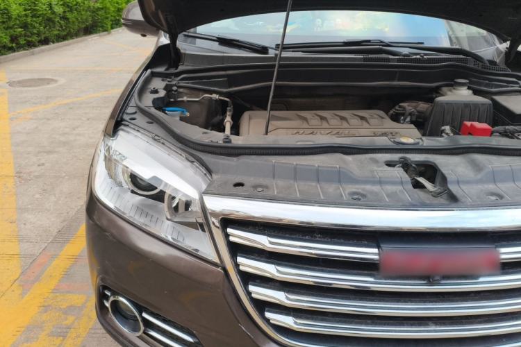 Used Haval H6 2018 Red-Label Sport Version 1.5T Manual Two-Wheel Drive Elite Model Engine Bay Right