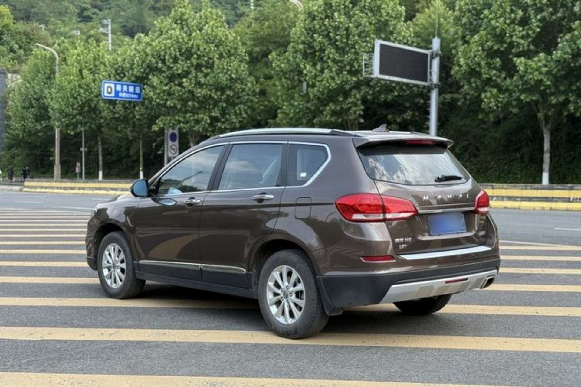 Used Haval H6 2018 Blue Label Sport Edition 1.5T Automatic Two-Wheel Drive Elite Model Exterior 7