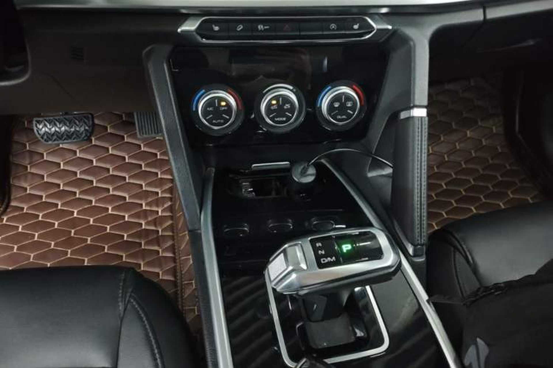 Used Haval H6 2018 Blue Label Sport Edition 1.5T Automatic Two-Wheel Drive Elite Model Gear Lever