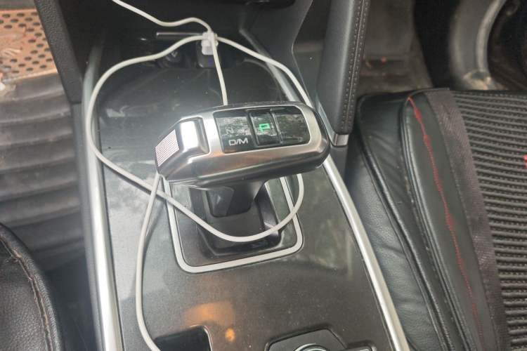 Used Haval H6 2018 Blue Label Sport Edition 1.5T Automatic Two-Wheel Drive Elite Model Gear Lever