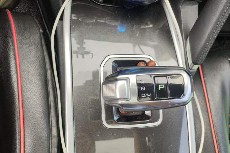 Used Haval H6 2018 Red-Label Sport Edition 1.5T Automatic Two-Wheel Drive Elite Model Gear Lever