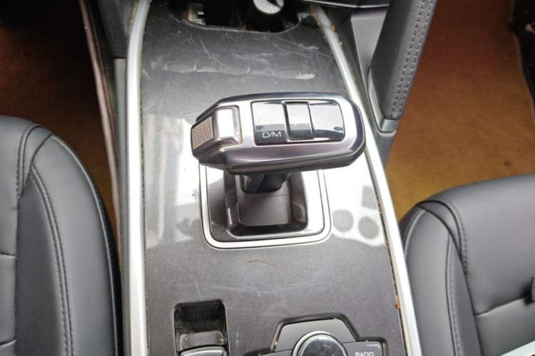 Used Haval H6 2018 Red-Label Sport Edition 1.5T Automatic Two-Wheel Drive Elite Model Gear Lever