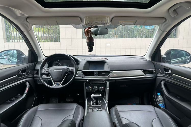 Used Haval H6 2018 Blue Label Sport Edition 1.5T Automatic Two-Wheel Drive Elite Model Interior 3