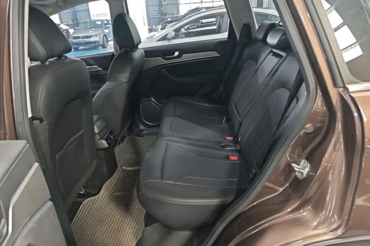 Used Haval H6 2018 Red-Label Sport Edition 1.5T Automatic Two-Wheel Drive Elite Model Left Rear Seat