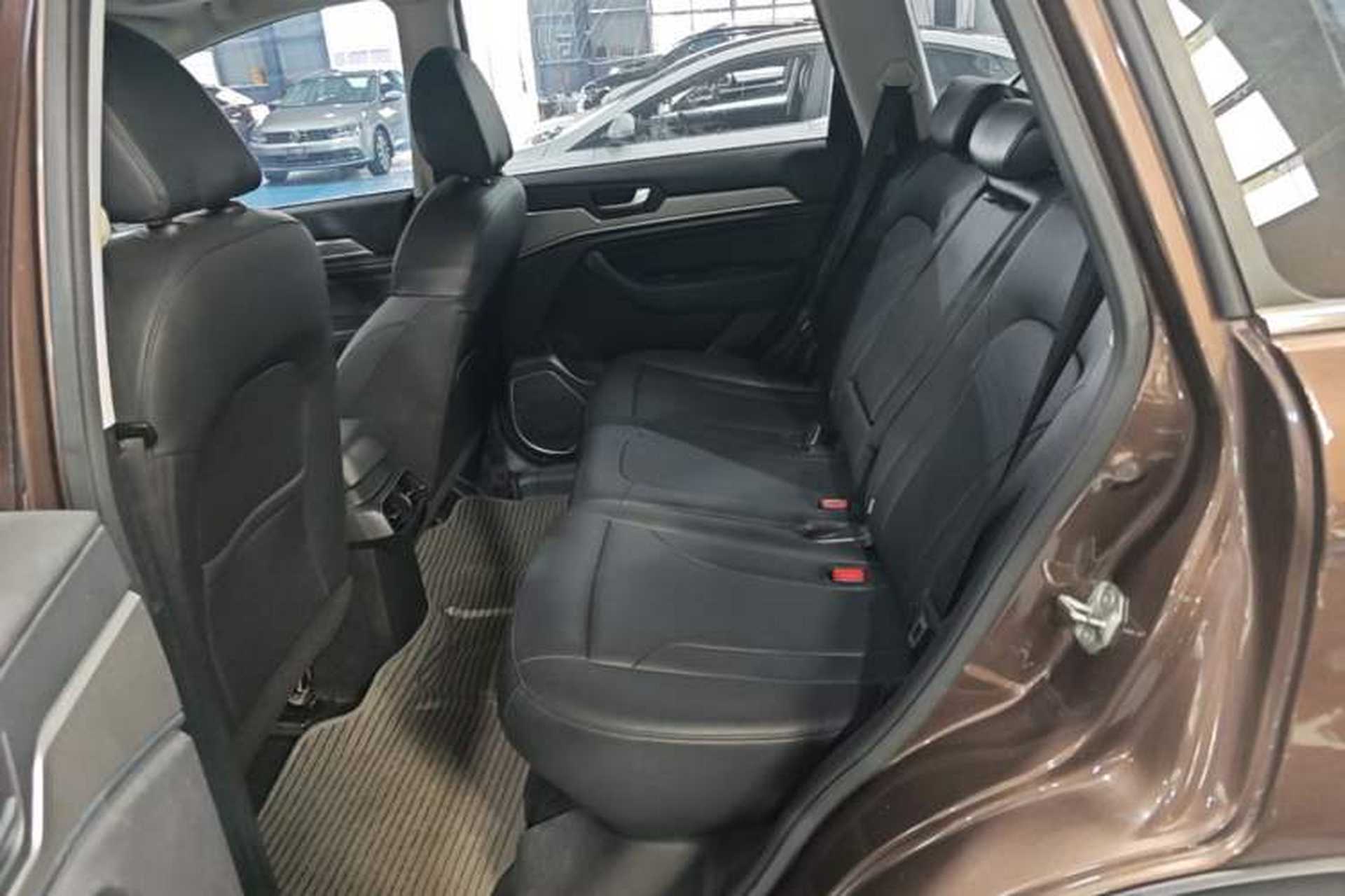 Used Haval H6 2018 Red-Label Sport Edition 1.5T Automatic Two-Wheel Drive Elite Model Left Rear Seat