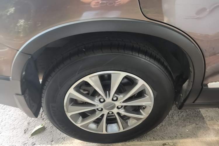 Used Haval H6 2018 Red-Label Sport Edition 1.5T Automatic Two-Wheel Drive Prestige Model Right Rear Wheel Hub