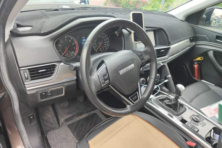 Used Haval H6 2018 Red-Label Sport Version 1.5T Manual Two-Wheel Drive Elite Model Steering Wheel