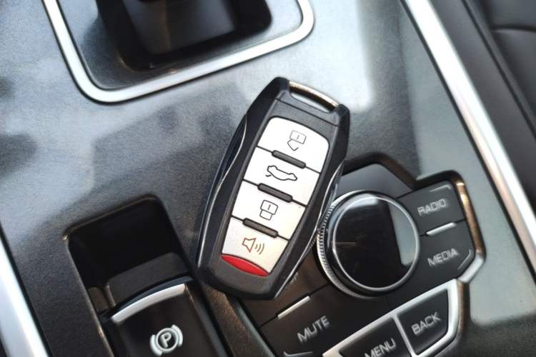 Used Haval H6 2018 Red-Label Sport Edition 1.5T Automatic Two-Wheel Drive Elite Model Vehicle Key