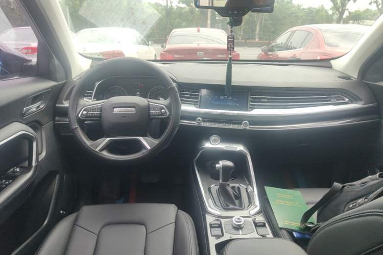Used Haval H6 2018 Red-Label 1.5T Automatic Luxury Model Center Console