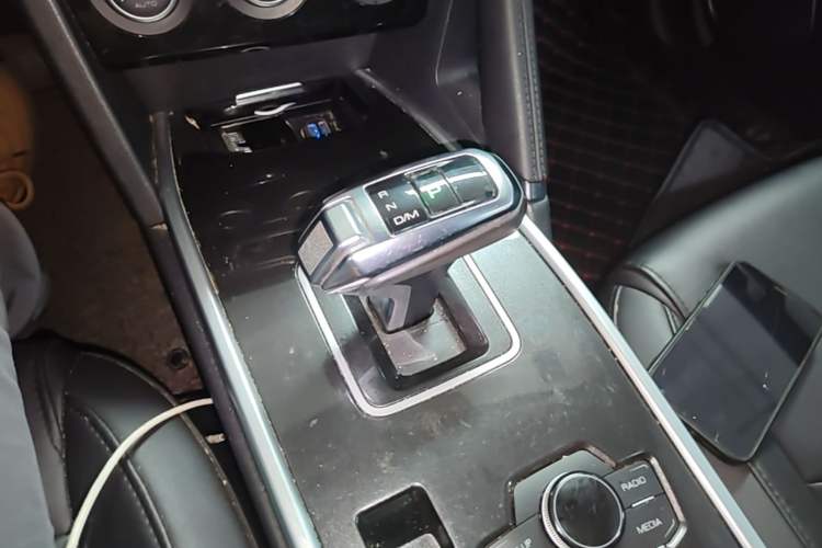 Used Haval H6 2018 Blue Label Sport Edition 1.5T Automatic Two-Wheel Drive Elite Model Gear Lever