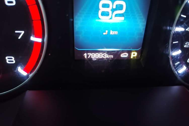 Used Haval H6 2018 Blue Label Sport Edition 1.5T Automatic Two-Wheel Drive Elite Model Odometer Close Up