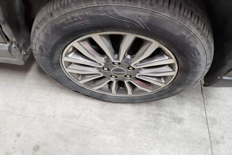 Used Haval H6 2018 Blue Label Sport Edition 1.5T Automatic Two-Wheel Drive Elite Model Right Front Wheel Hub