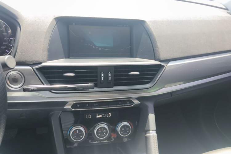 Used Haval H6 2018 Red-Label Sport Edition 1.5T Automatic Two-Wheel Drive Prestige Model Audio And AC Panel