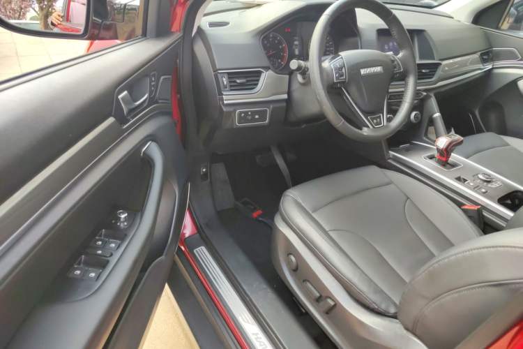 Used Haval H6 2018 Red-Label Sport Edition 1.5T Automatic Two-Wheel Drive Elite Model Interior 3