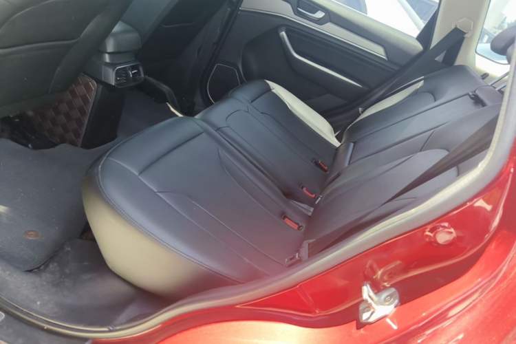 Used Haval H6 2018 Red-Label Sport Edition 1.5T Automatic Two-Wheel Drive Prestige Model Left Rear Seat