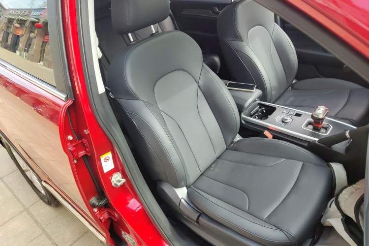 Used Haval H6 2018 Red-Label Sport Edition 1.5T Automatic Two-Wheel Drive Elite Model Right Front Seat
