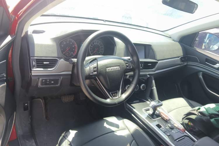 Used Haval H6 2018 Red-Label Sport Edition 1.5T Automatic Two-Wheel Drive Prestige Model Steering Wheel