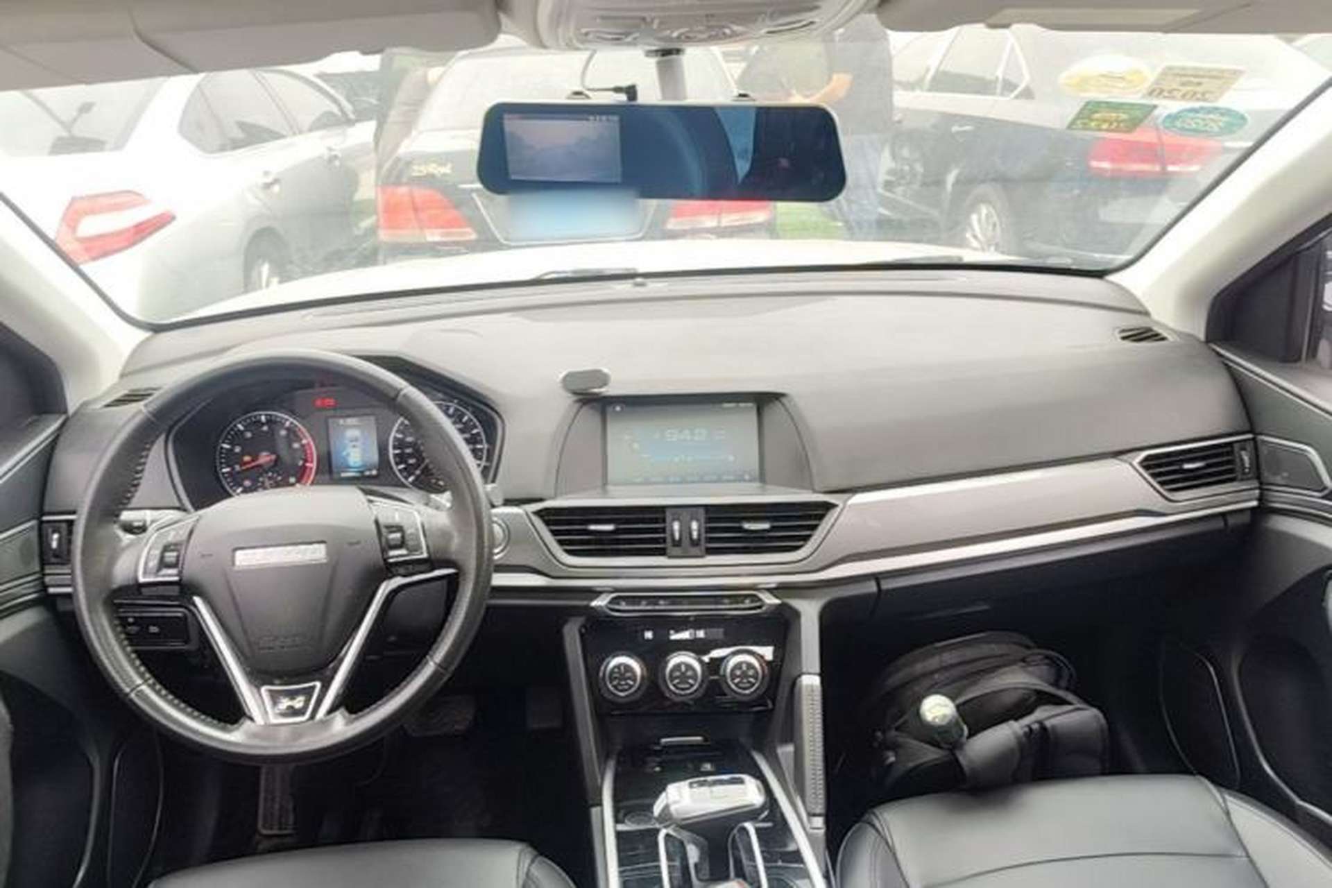 Used Haval H6 2018 Red-Label Sport Edition 1.5T Automatic Two-Wheel Drive Elite Model Center Console