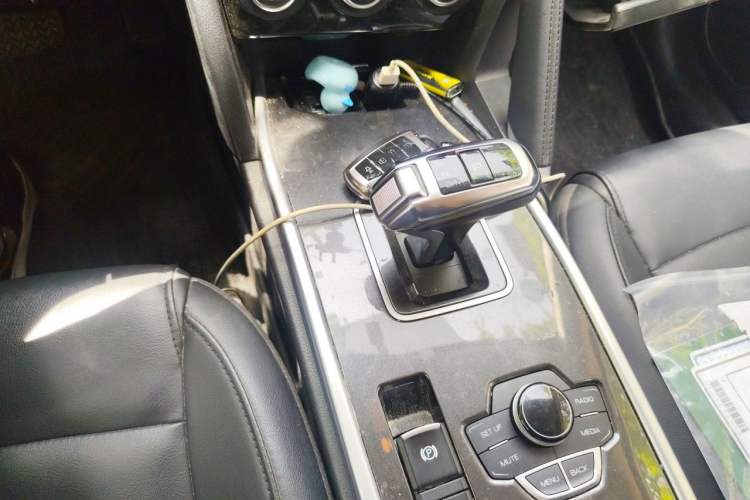 Used Haval H6 2018 Blue Label Sport Edition 1.5T Automatic Two-Wheel Drive Elite Model Gear Lever