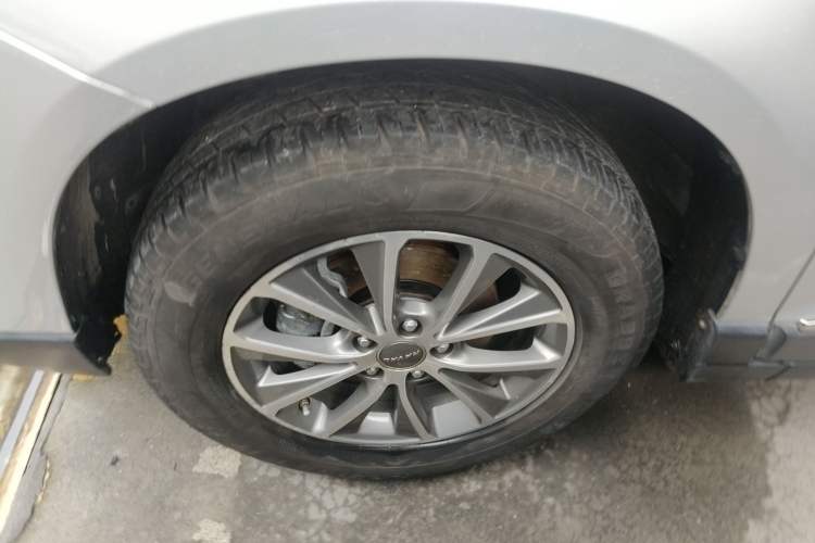 Used Haval H6 2018 Blue Label Sport Edition 1.5T Automatic Two-Wheel Drive Prestige Model Left Front Wheel Hub