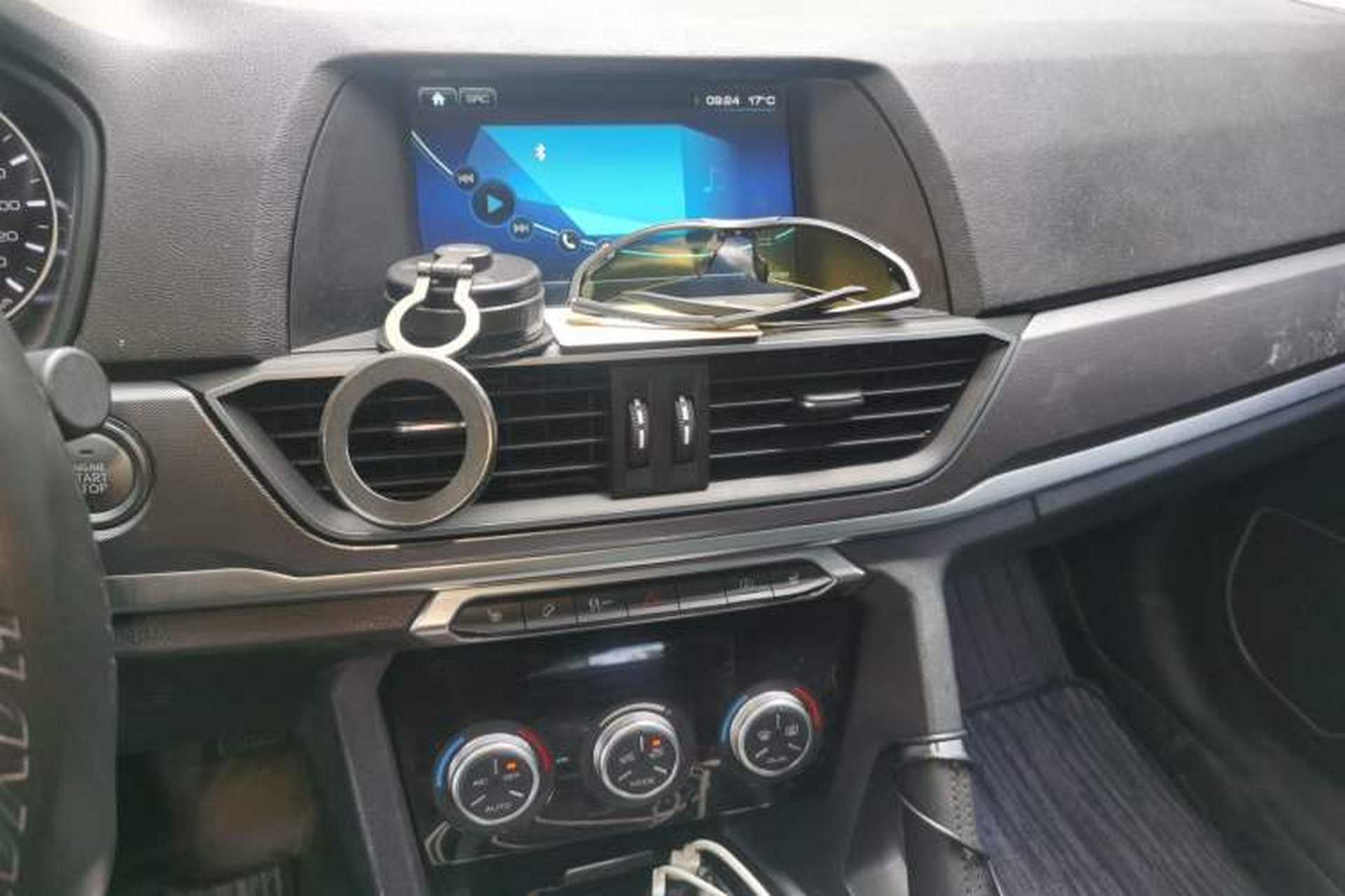 Used Haval H6 2018 Red-Label Sport Edition 1.5T Automatic Two-Wheel Drive Elite Model Audio And AC Panel