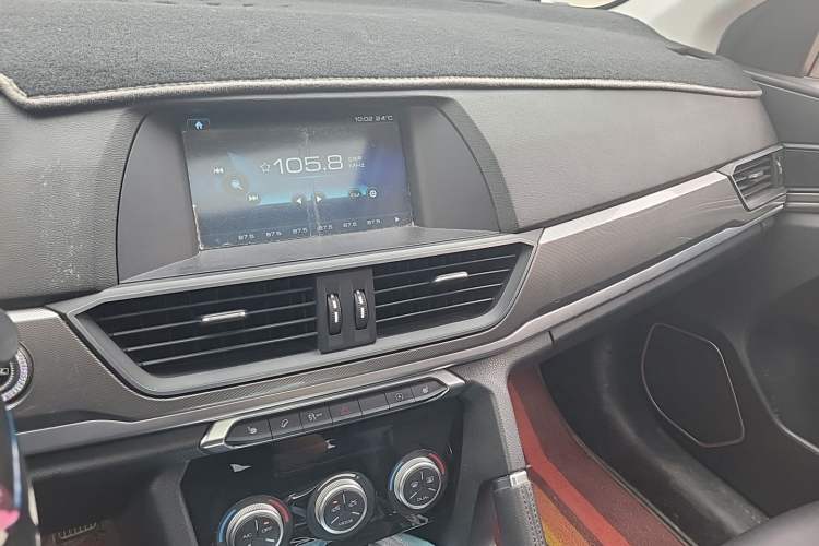 Used Haval H6 2018 Red-Label Sport Edition 1.5T Automatic Two-Wheel Drive Elite Model Audio And AC Panel
