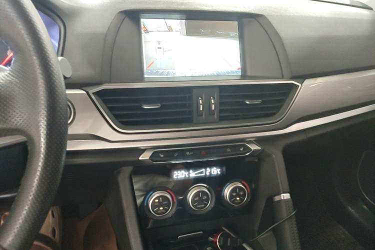 Used Haval H6 2018 Blue Label Sport Edition 1.5T Automatic Two-Wheel Drive Elite Model Audio And AC Panel