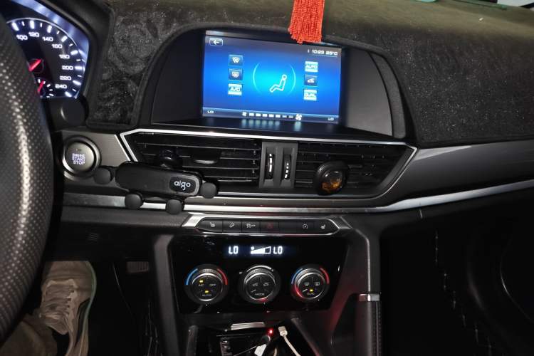 Used Haval H6 2018 Red-Label Sport Edition 1.5T Automatic Two-Wheel Drive Elite Model Audio And AC Panel