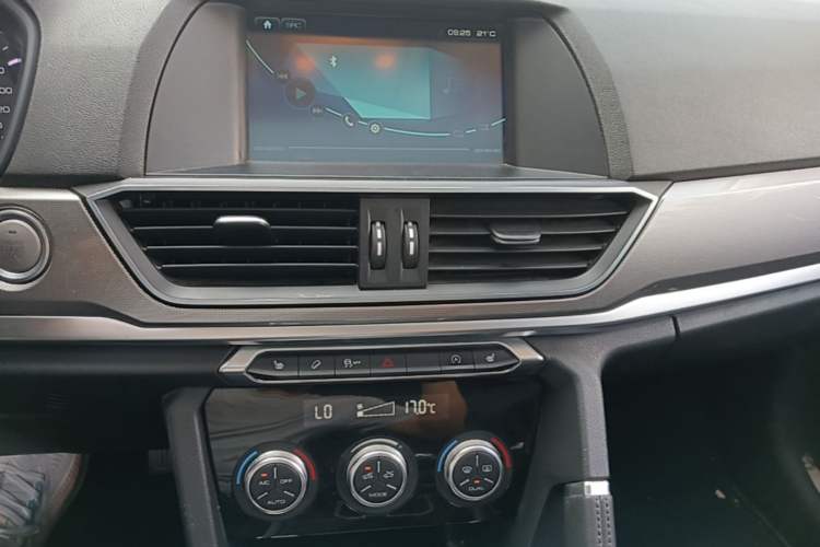 Used Haval H6 2018 Red-Label Sport Edition 1.5T Automatic Two-Wheel Drive Elite Model Audio And AC Panel