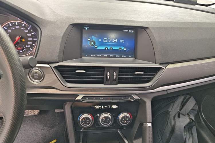 Used Haval H6 2018 Blue Label Sport Edition 1.5T Automatic Two-Wheel Drive Elite Model Audio And AC Panel