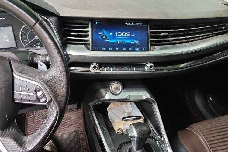 Used Haval H6 2018 Red-Label 1.5T Automatic Luxury Model Audio And AC Panel