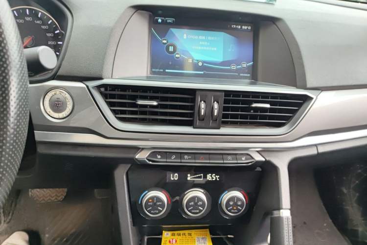 Used Haval H6 2018 Red-Label Sport Edition 1.5T Automatic Two-Wheel Drive Elite Model Audio And AC Panel