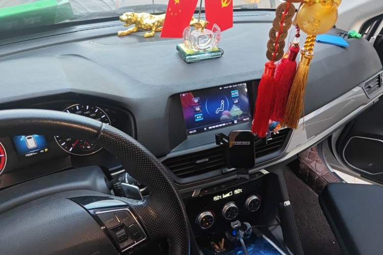 Used Haval H6 2018 Red-Label Sport Edition 1.5T Automatic Two-Wheel Drive Elite Model Audio And AC Panel