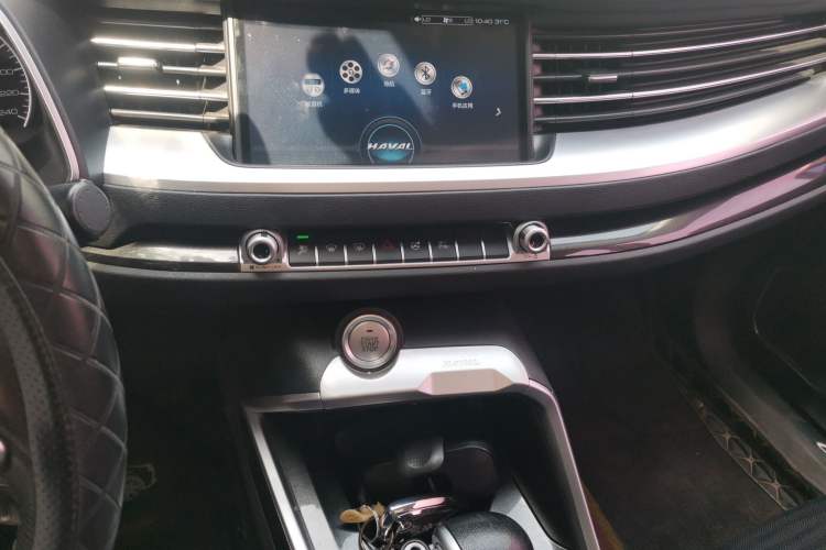 Used Haval H6 2018 Blue-Label 1.5T Automatic Luxury Model Audio And AC Panel