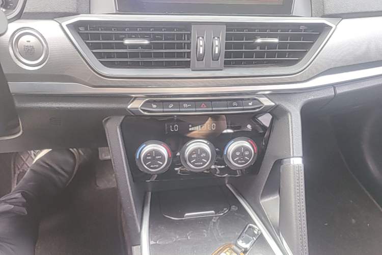 Used Haval H6 2018 Blue Label Sport Edition 1.5T Automatic Two-Wheel Drive Elite Model Audio And AC Panel