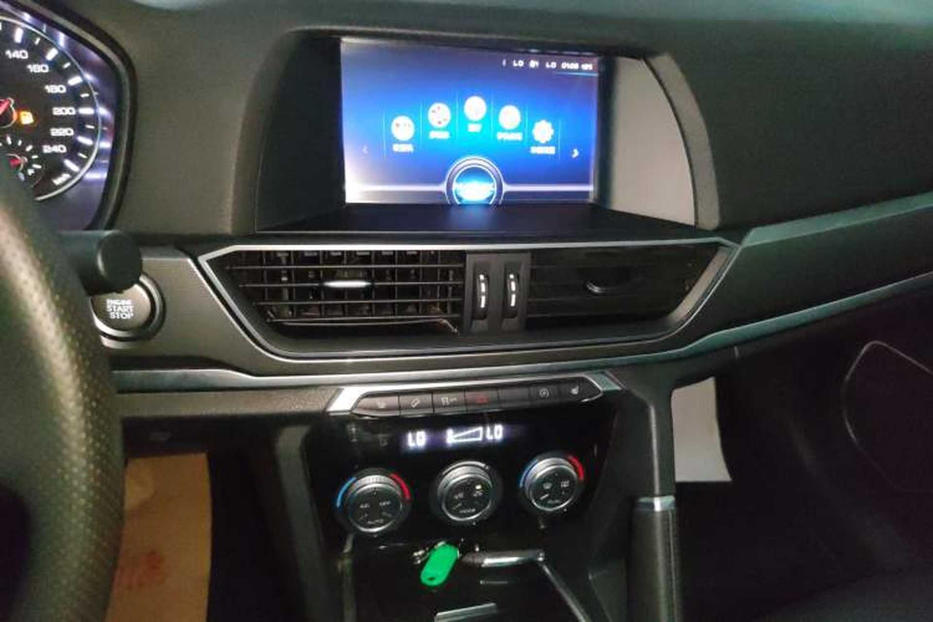 Used Haval H6 2018 Blue Label Sport Edition 1.5T Manual Two-Wheel Drive Elite Model Audio And AC Panel