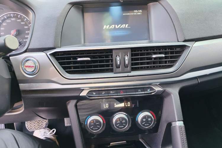 Used Haval H6 2018 Blue Label Sport Edition 1.5T Automatic Two-Wheel Drive Elite Model Audio And AC Panel