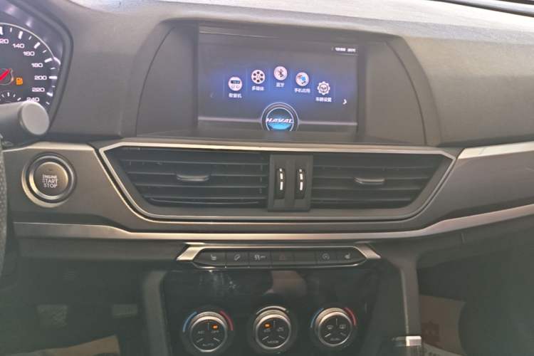 Used Haval H6 2018 Blue Label Sport Edition 1.5T Manual Two-Wheel Drive Elite Model Audio And AC Panel