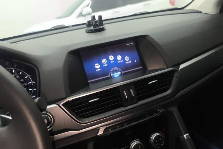 Used Haval H6 2018 Sport Edition 1.5T Automatic Two-Wheel Drive Elite Model China V Standard Audio And AC Panel