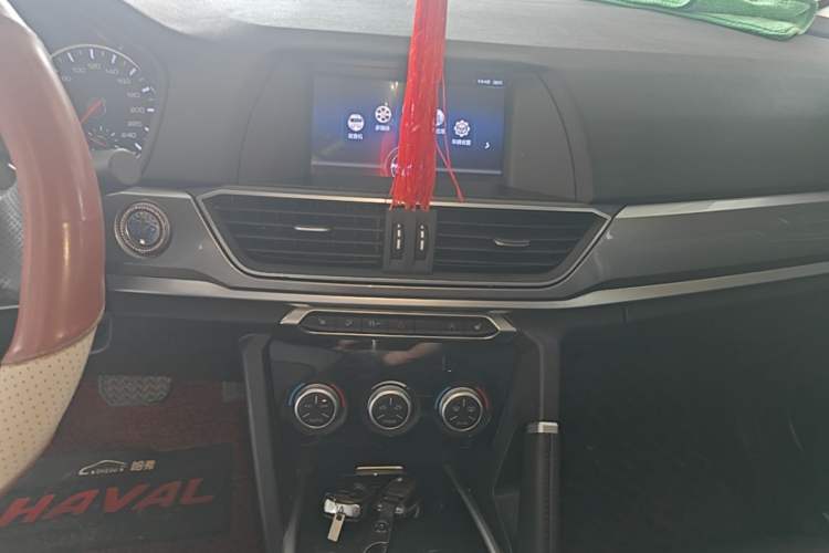 Used Haval H6 2018 Red-Label Sport Edition 1.5T Automatic Two-Wheel Drive Elite Model Audio And AC Panel