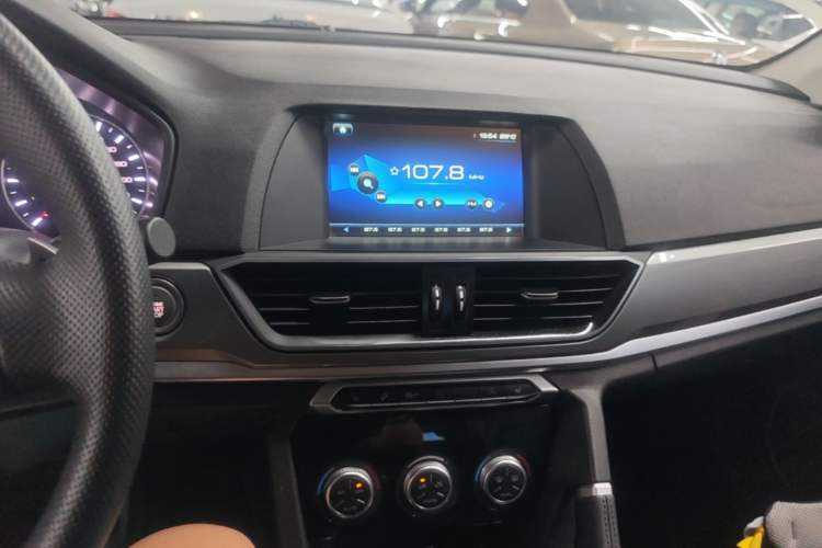 Used Haval H6 2018 Sport Edition 1.5T Automatic Two-Wheel Drive Elite Model China V Standard Audio And AC Panel